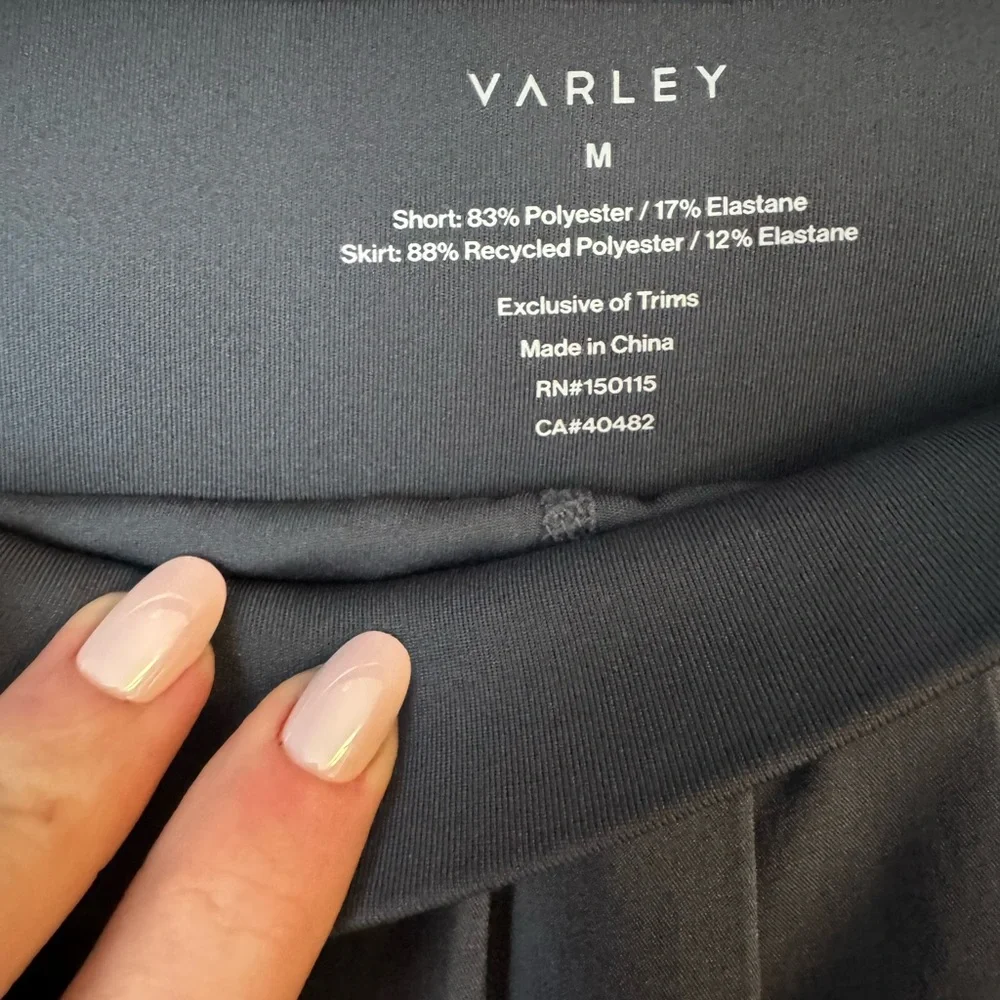 Varley Black Pleated Skater Skirt - Picture 2 of 4